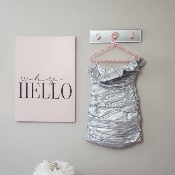 NWT ZARA silver foil finish ruffled strapless mini dress size M - Picture 1 of 9
